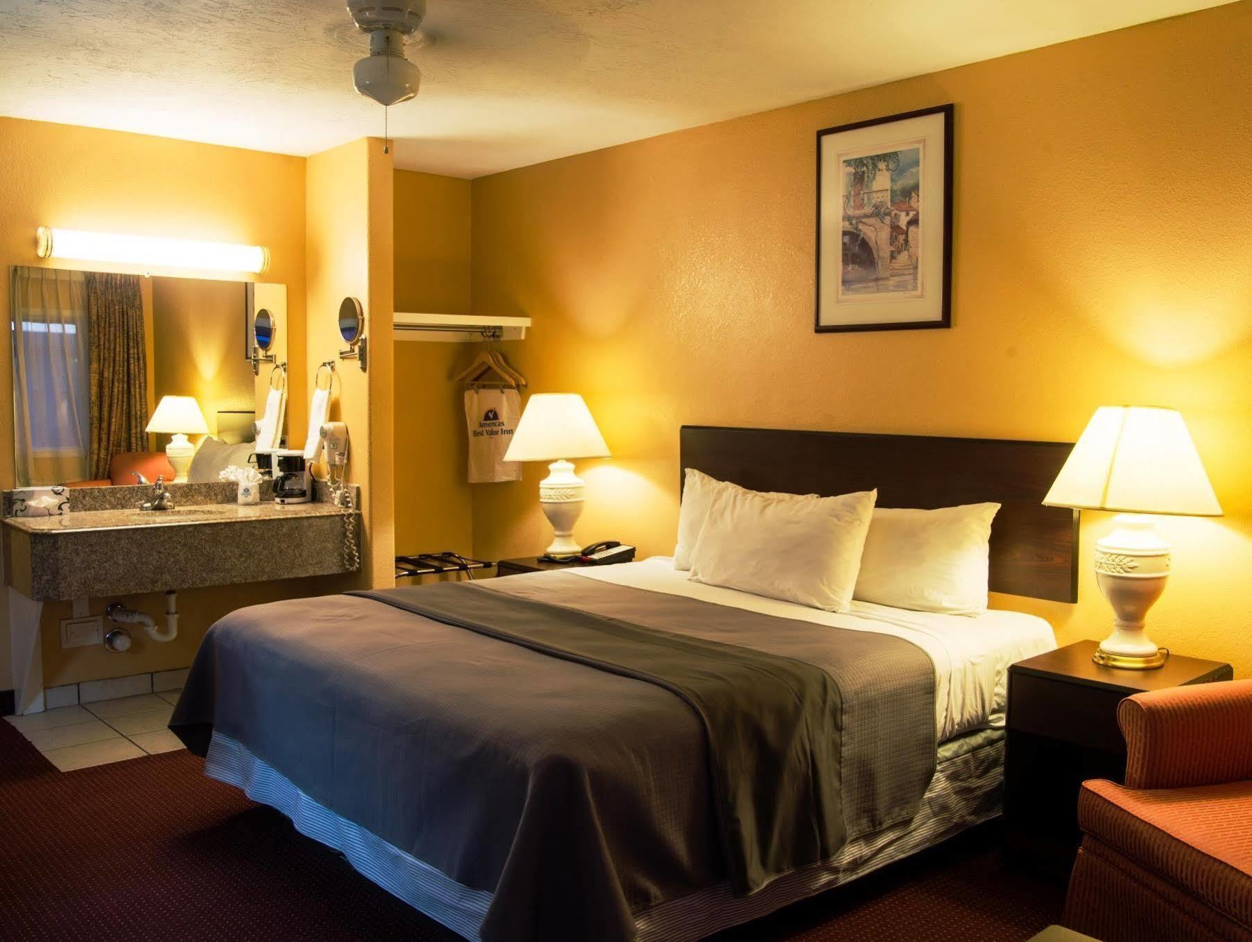 Motel Baymont By Wyndham Socorro Exterior foto